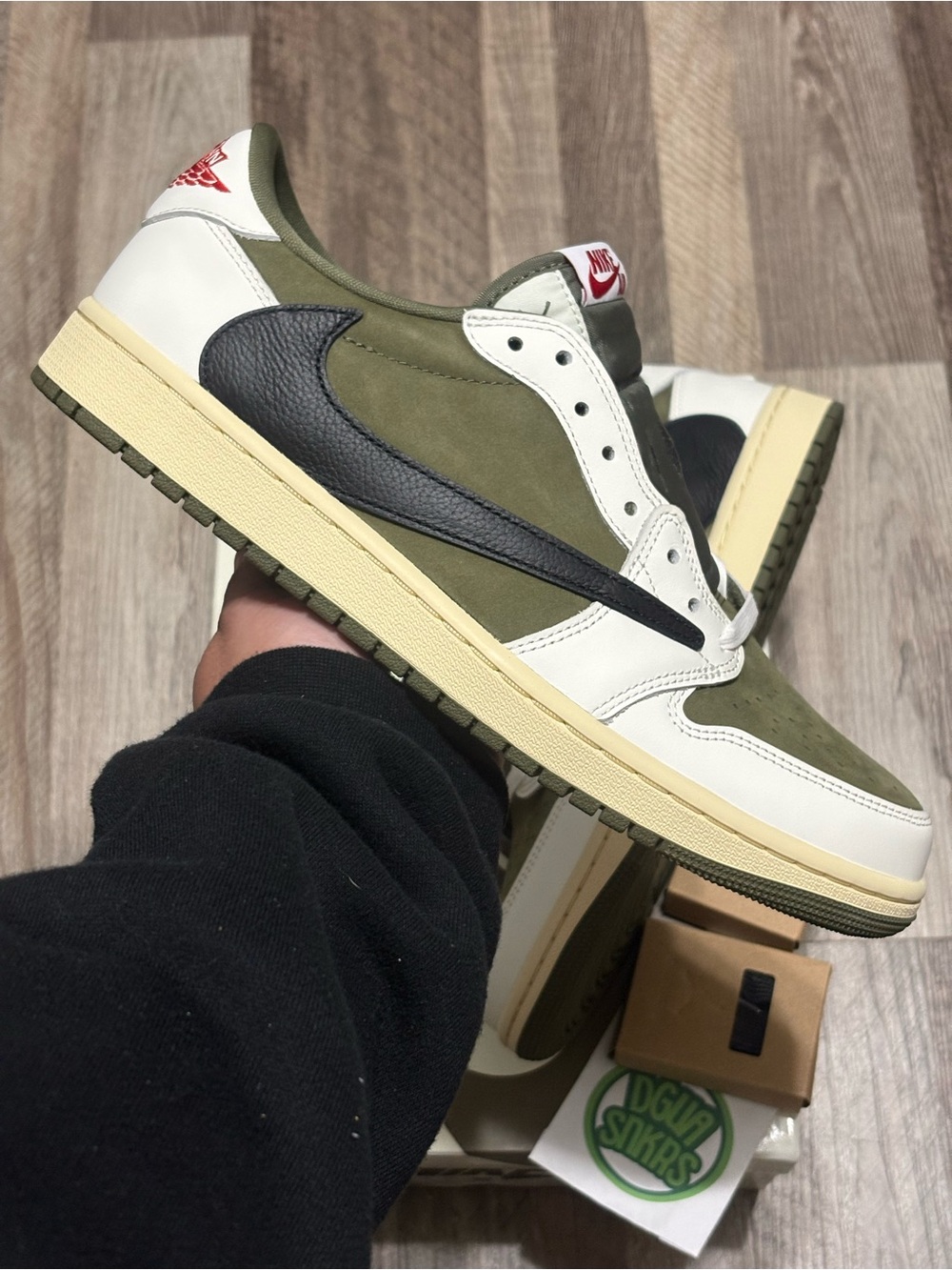 Jordan 1 low × Travis Scott Medium Olive